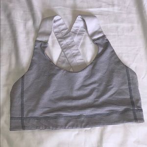 Lululemon sports bra